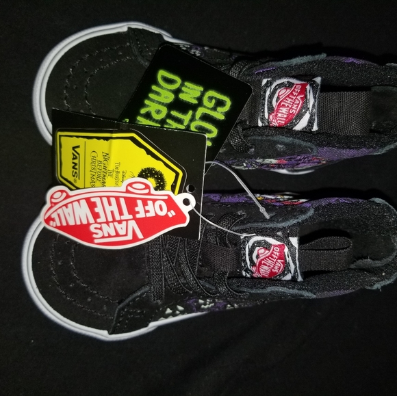 SOLD NWT Van's x Disney Nightmare before Christmas - Picture 5 of 5